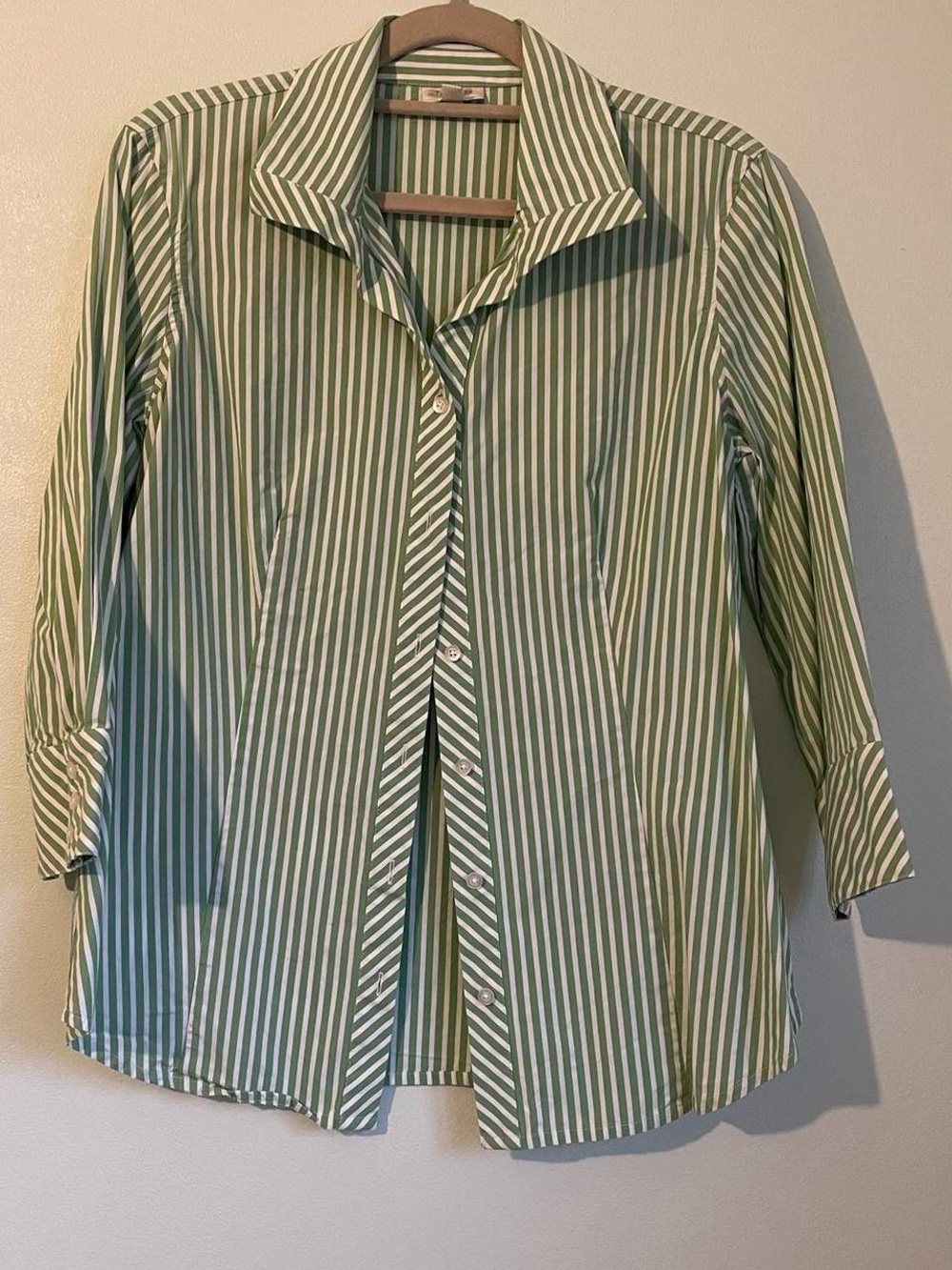 VYG Talbots Green and White Striped Button-Down Shirt • Size Small